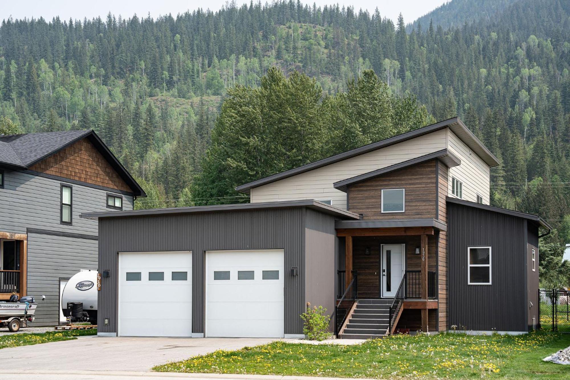 Mountain Dreams - Revelstoke Home Near Rmr Exteriér fotografie